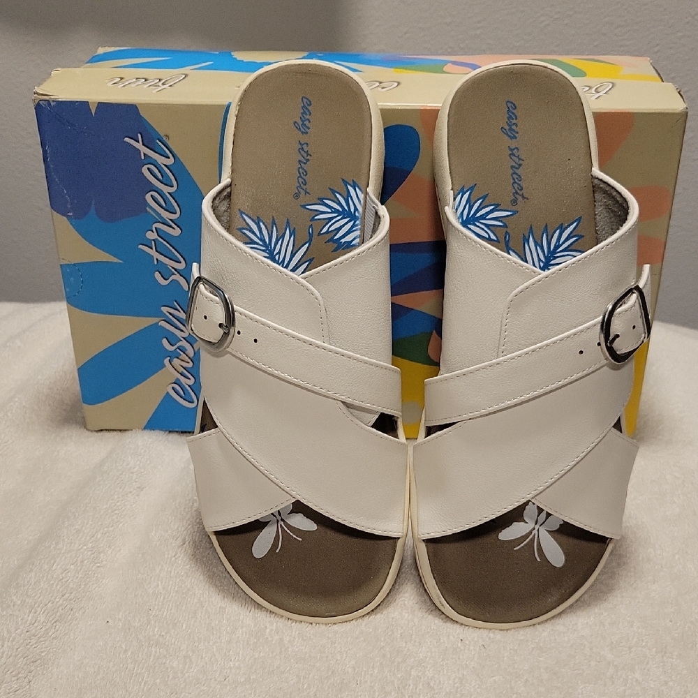 Easy Street Flint Women's White Sandals with Buckle, NIB